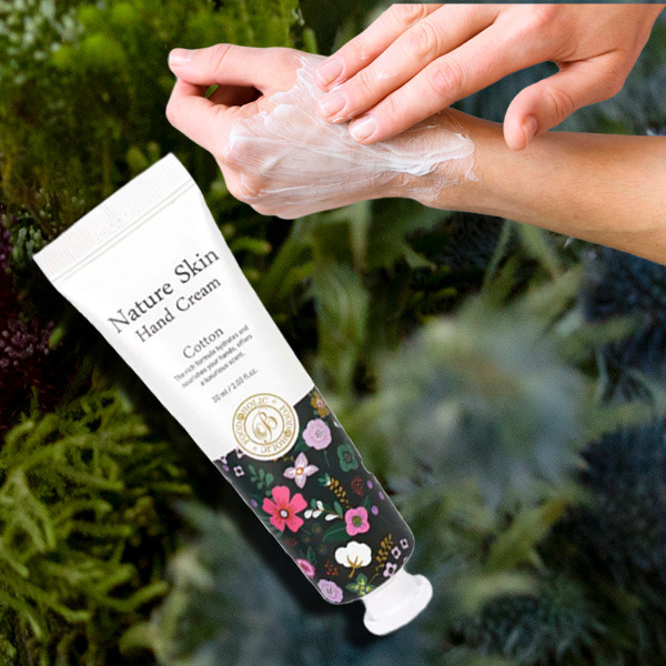 Foodaholic Nature Cotton Skin Hand Moisturizer